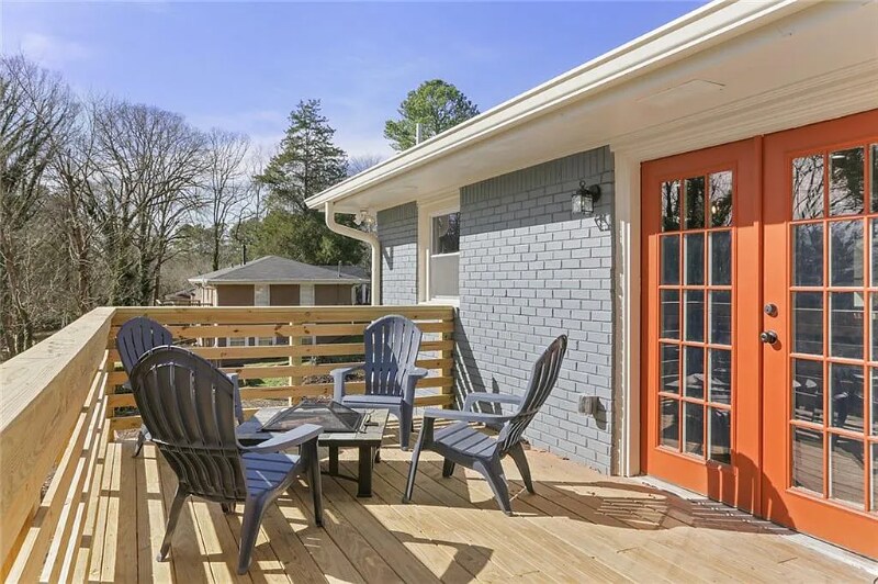 Building Photo - 2739 Flagstone Dr SE