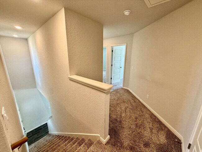 Building Photo - 117 Joseph Cir