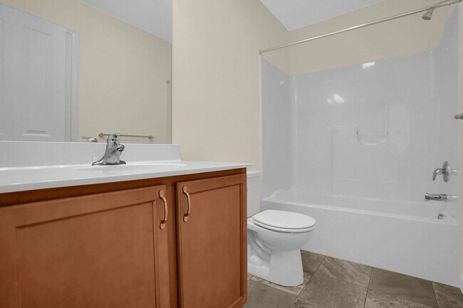 Building Photo - 5175 Winthrop Ave