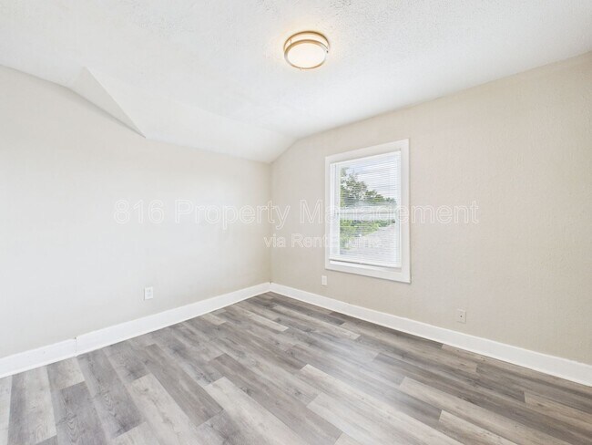 Building Photo - 4417 Wayne Ave