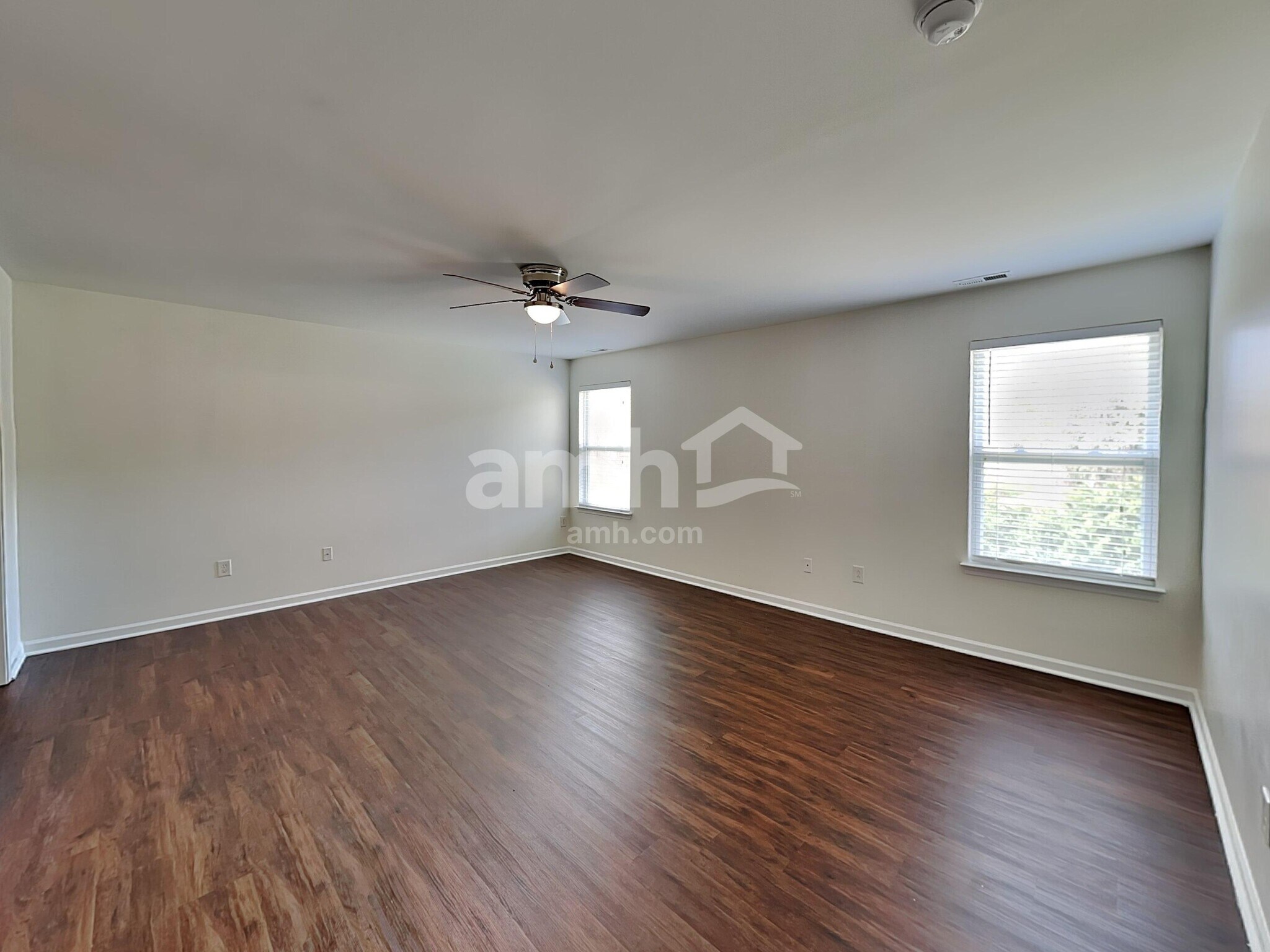 Building Photo - 104 Thorsen Dr