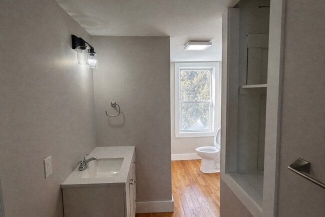 Building Photo - 13 Hampden St