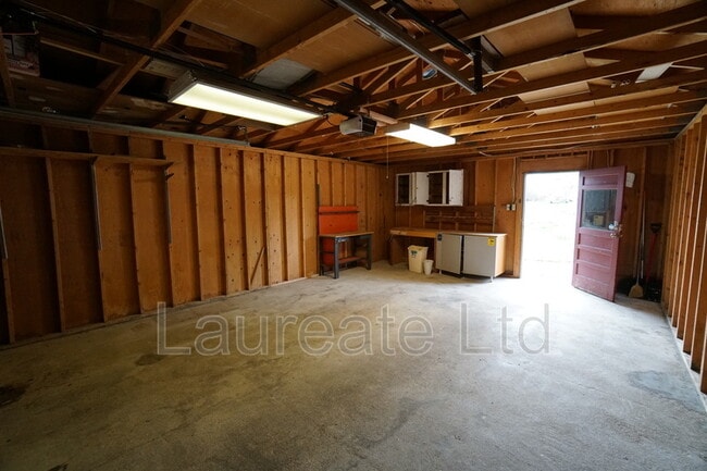 Building Photo - 1240 Jefferson Ave