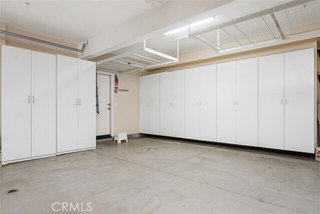 Building Photo - 2992 E Coalinga Dr