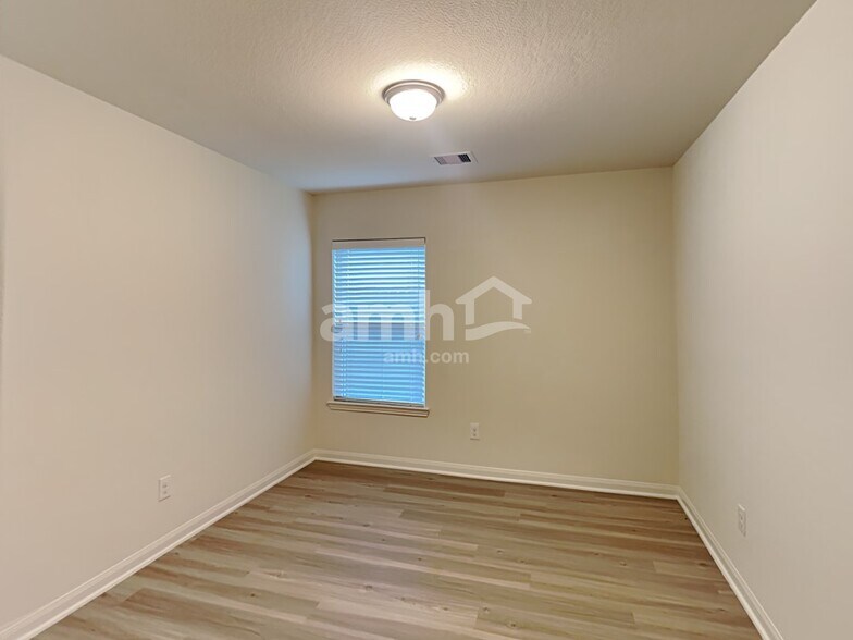 Building Photo - 22431 Bauer Canyon Dr
