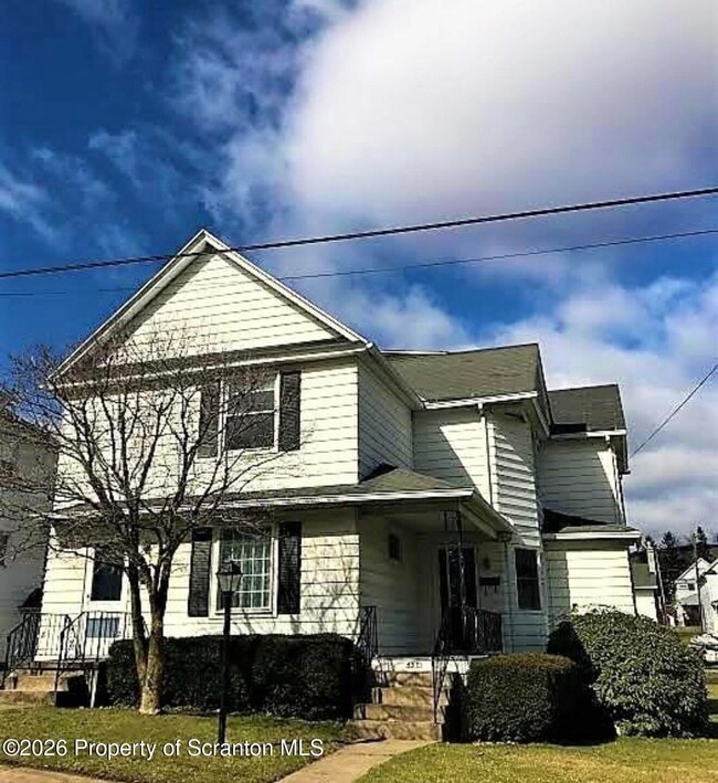 Building Photo - 453 Morgan St