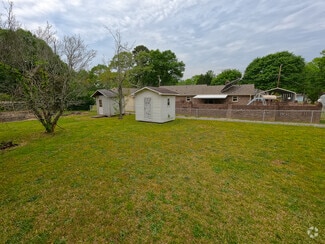 Building Photo - 11 Owens Rd