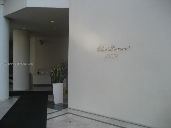 Building Photo - 4779 Collins Ave
