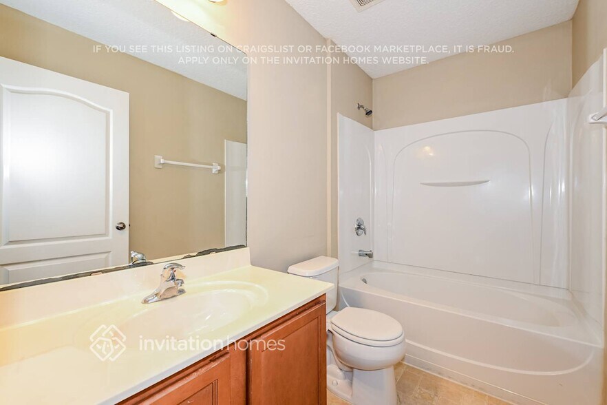 Building Photo - 9098 Gloucestershire Ct