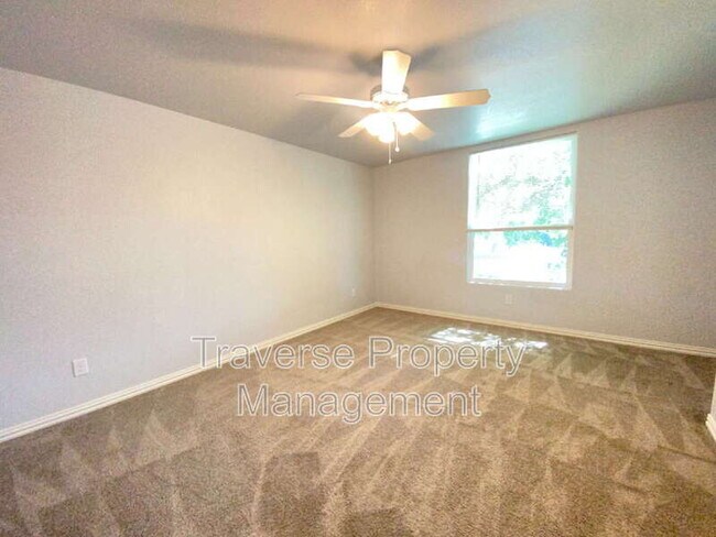 Building Photo - 5408 Fernander Dr