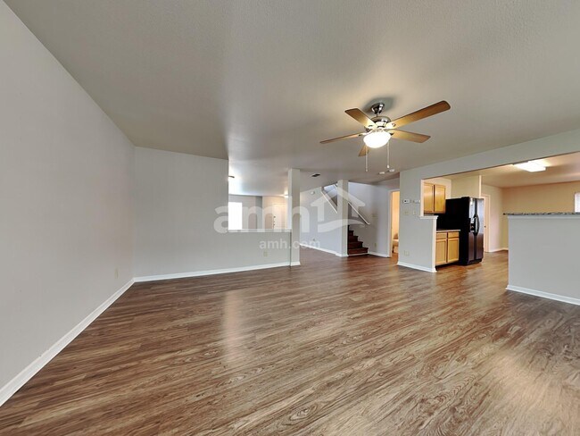 Building Photo - 1516 Bray Dr