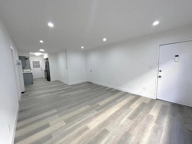 Building Photo - 1974 S Garth Ave