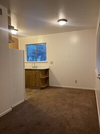 Building Photo - 1475 Benton Dr