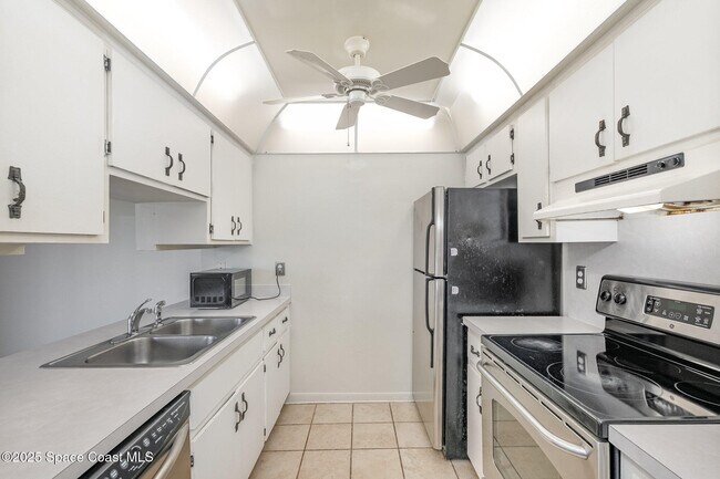 Building Photo - 228 San Paulo Cir