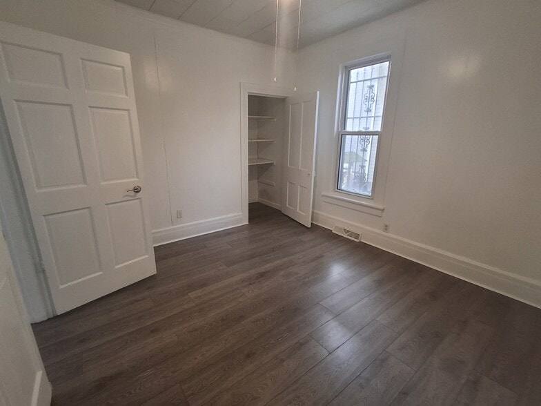 Building Photo - 28 Western Ave