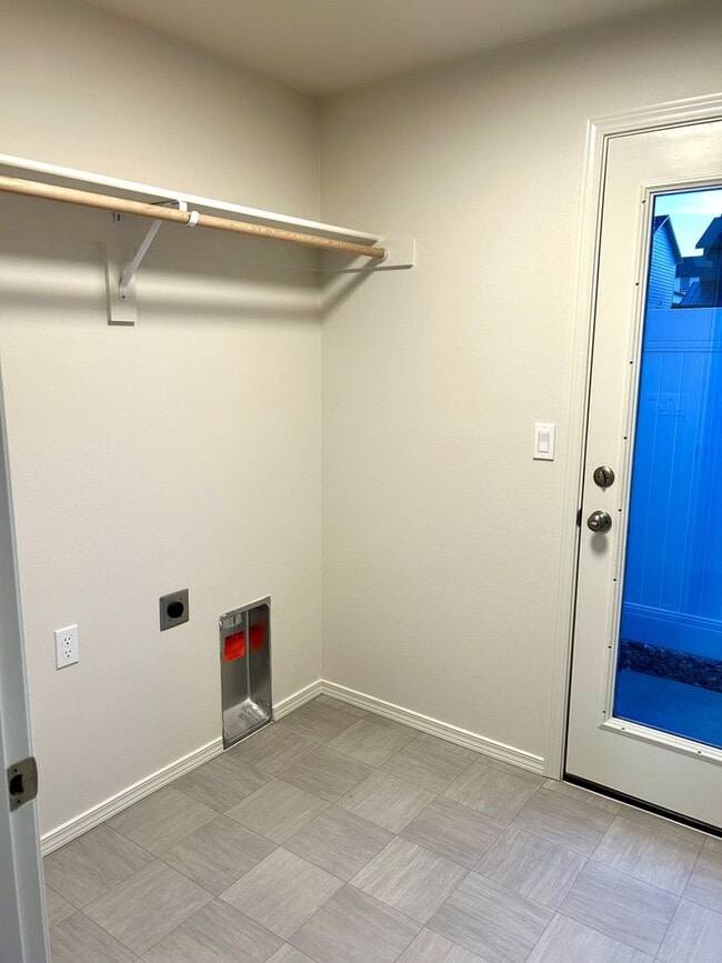 Building Photo - New Single Level 3BR Home in Southridge/Sun Ridge Community