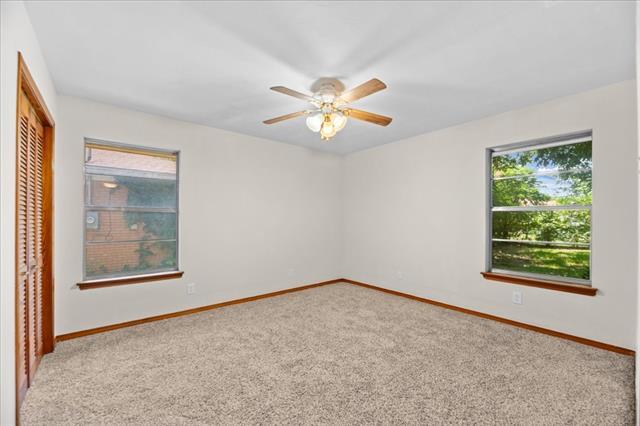 Building Photo - 320 Hilltop Ln