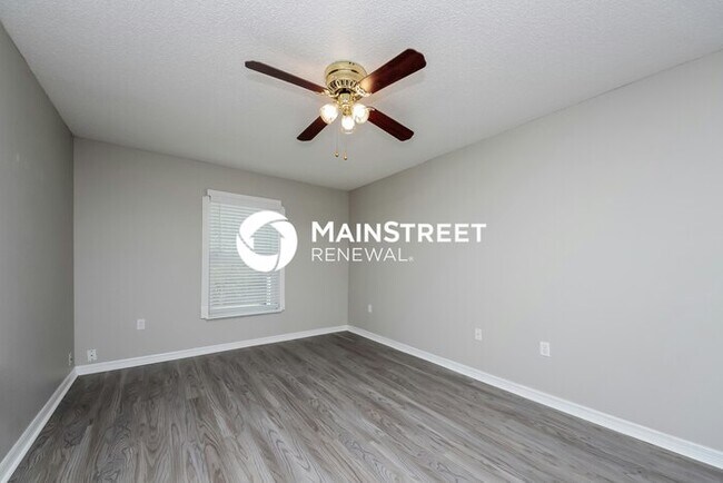 Building Photo - 3 Bedroom Pet-Friendly Home in Kissimmee, FL with Main Street Renewal