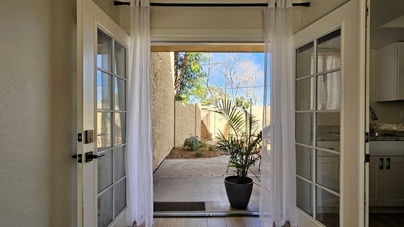 Building Photo - 1025 E Highland Ave