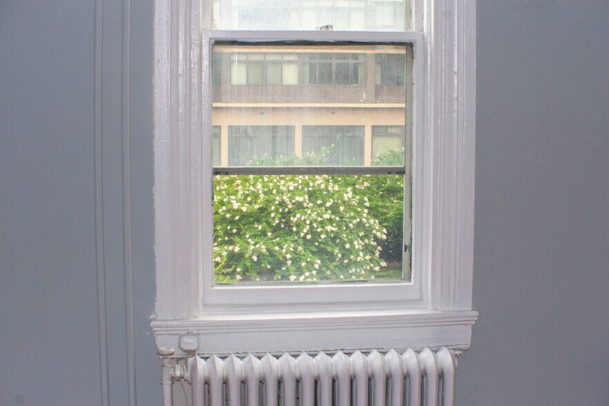 bedroom 1 - 1204 John St