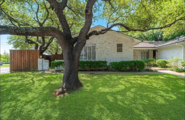 Building Photo - 9003 Villa Park Cir