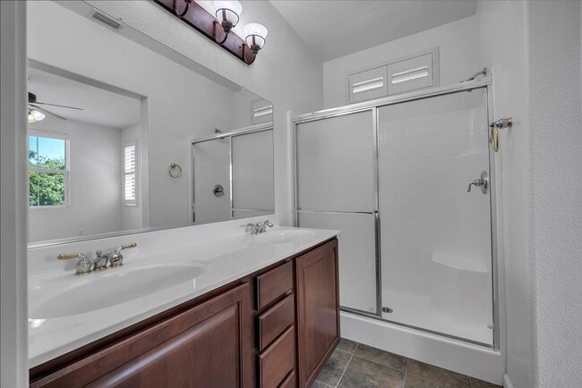 Building Photo - Upgraded 2BD/2BA Condo Near Empire Ranch G...