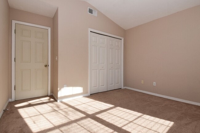 Building Photo - 8318 SW 64th Pl