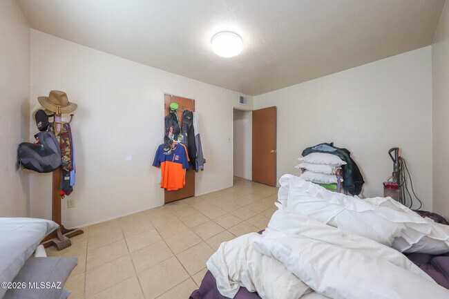 Building Photo - 201 W Borrego St