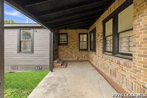 Building Photo - 146 North Dr