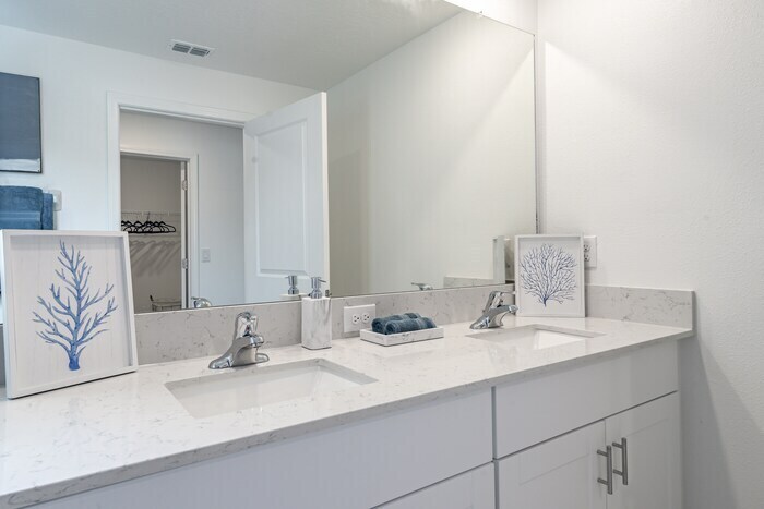 Building Photo - 5074 Capri Hbr Dr