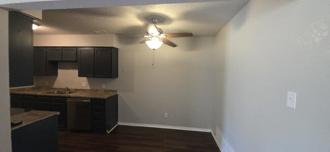 Building Photo - Welcome to this beautifully updated duplex!!!