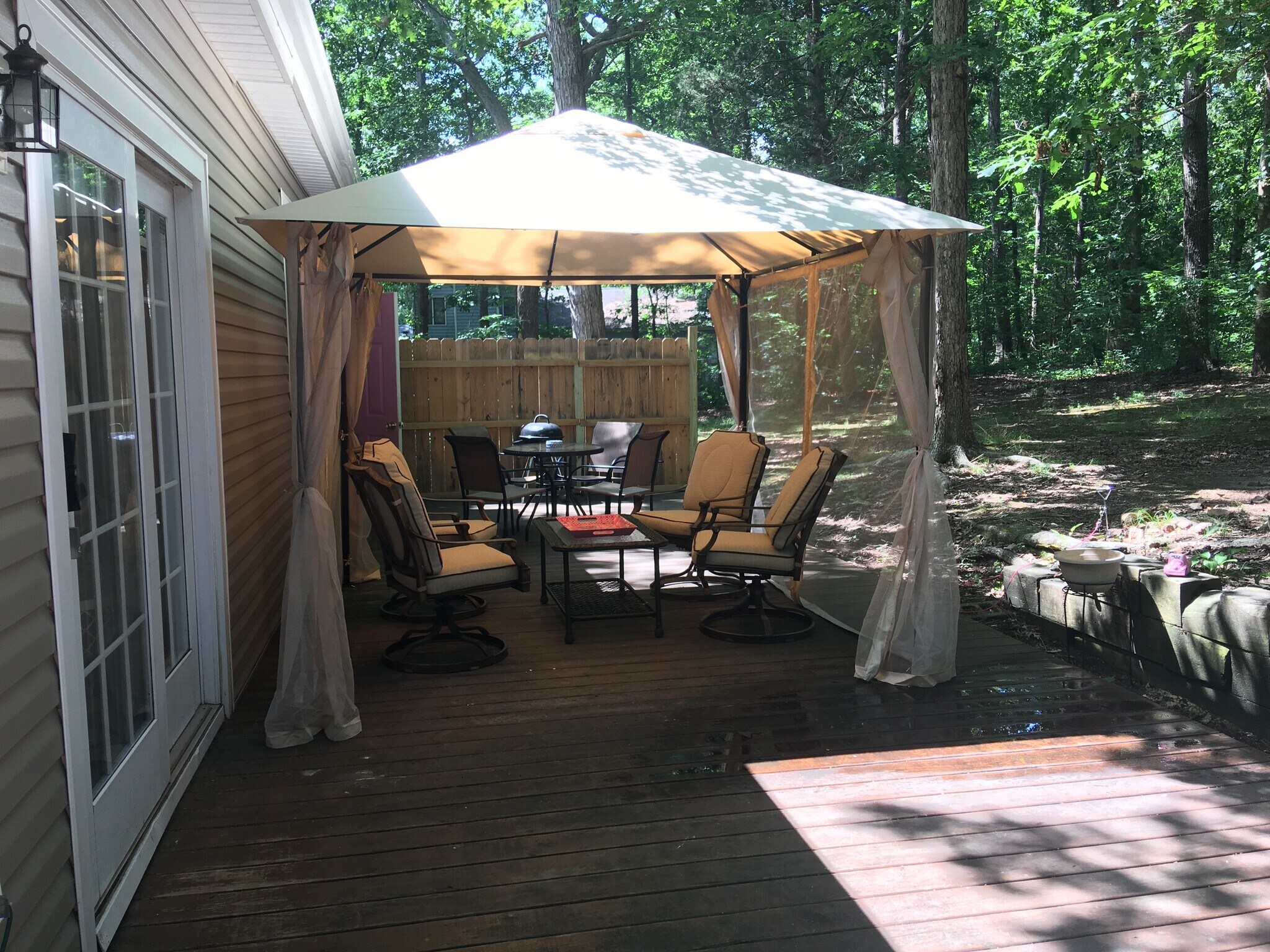 Enormous back deck with storage room - 4700 Cornwall Pl