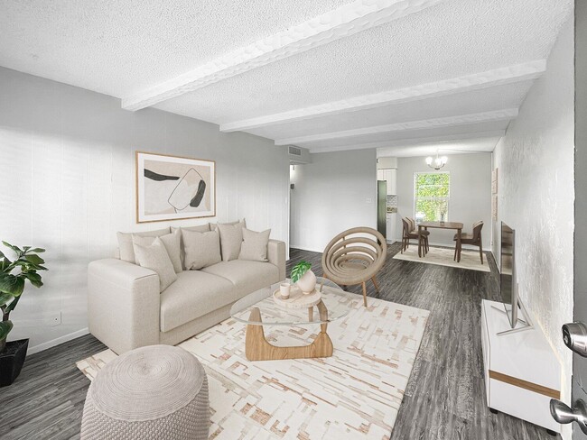 Interior Photo - Sora on Rose