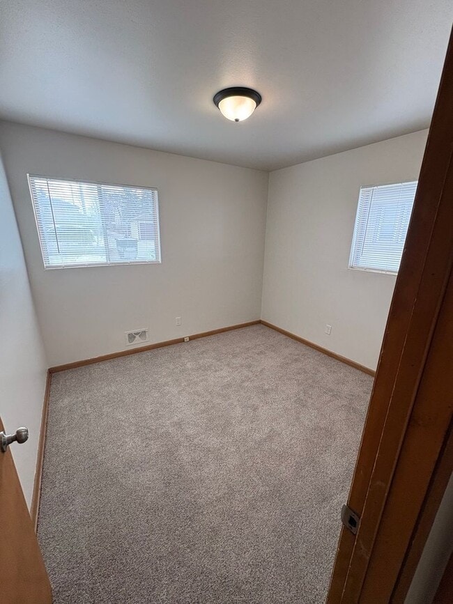 Building Photo - 8641 W Lapham St