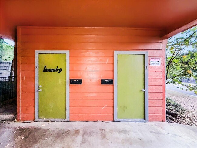 Building Photo - 2309 Alta Vista Ave