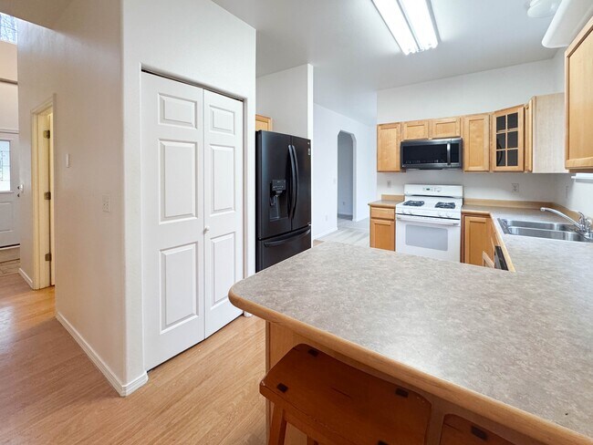 Building Photo - 22722 Judd Dr