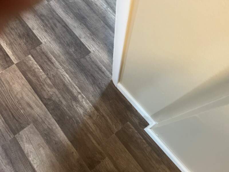 Building Photo - 132 S Apple St