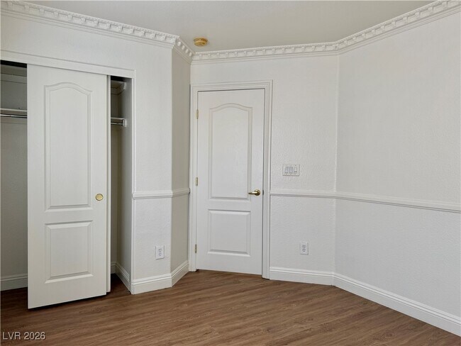 Building Photo - 8896 Tomnitz Ave