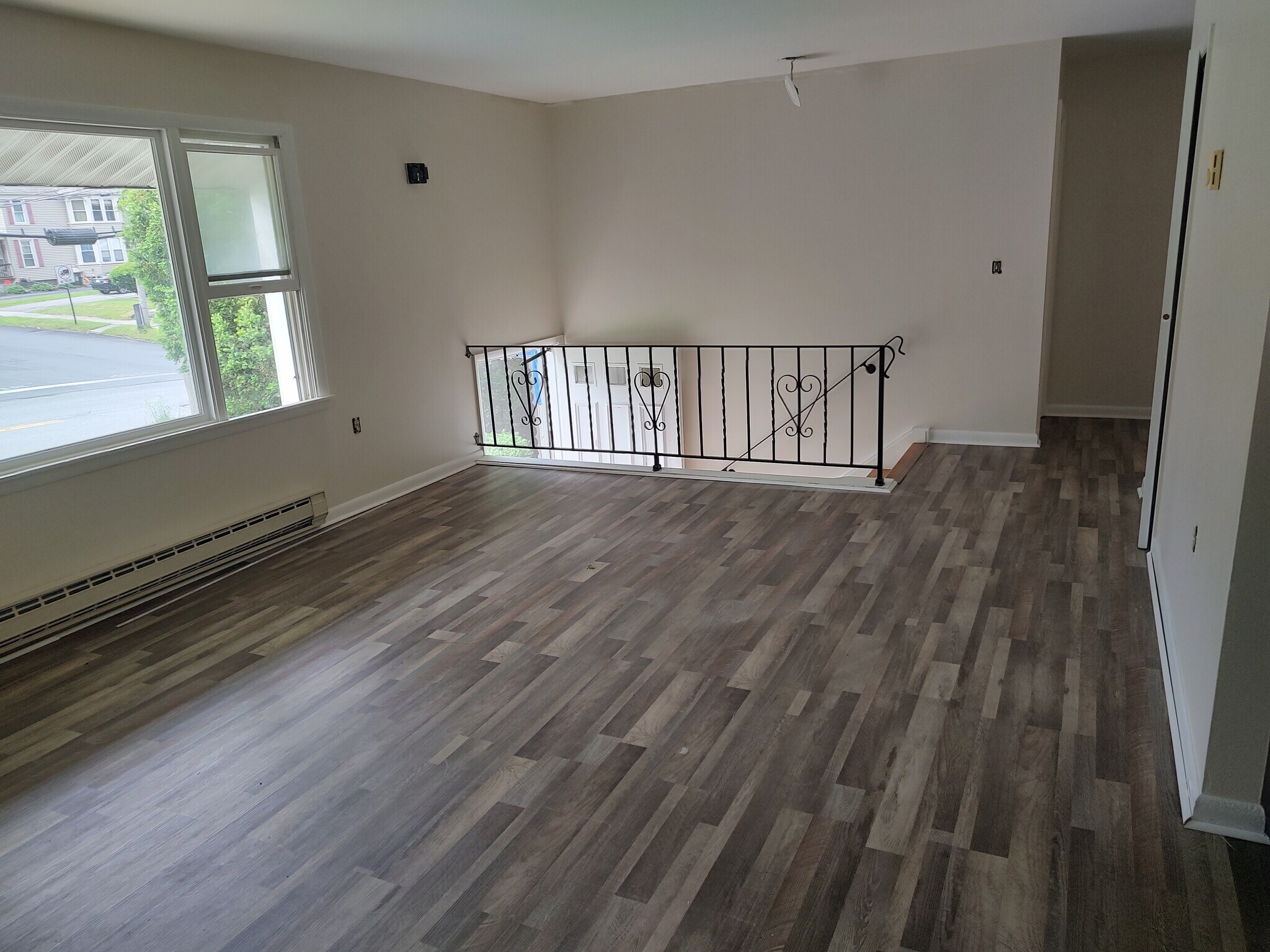 Building Photo - 100 1/2 W High St