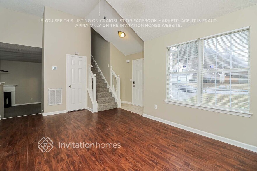 Building Photo - 2934 Duncan Pl