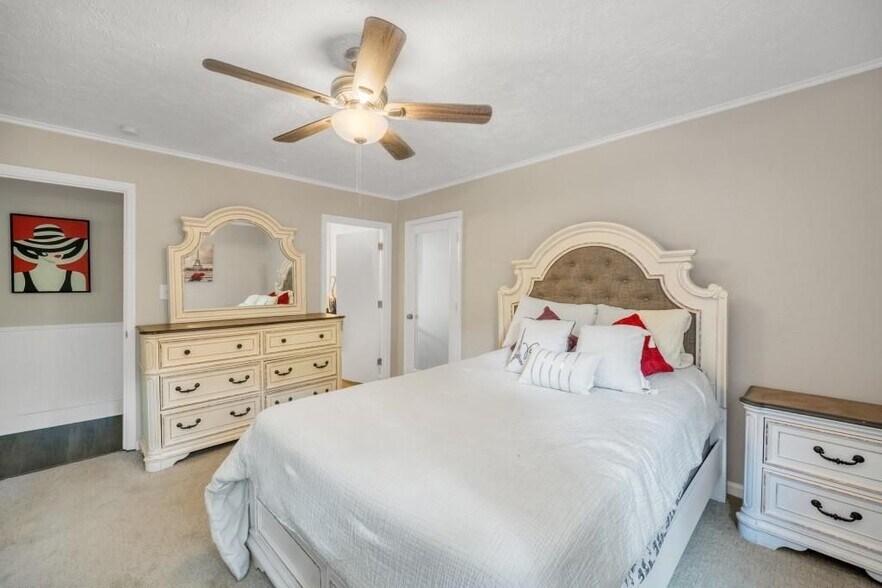 Building Photo - 83 Summit Ridge Cir SE