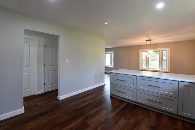 Building Photo - 2706 Christy Ave