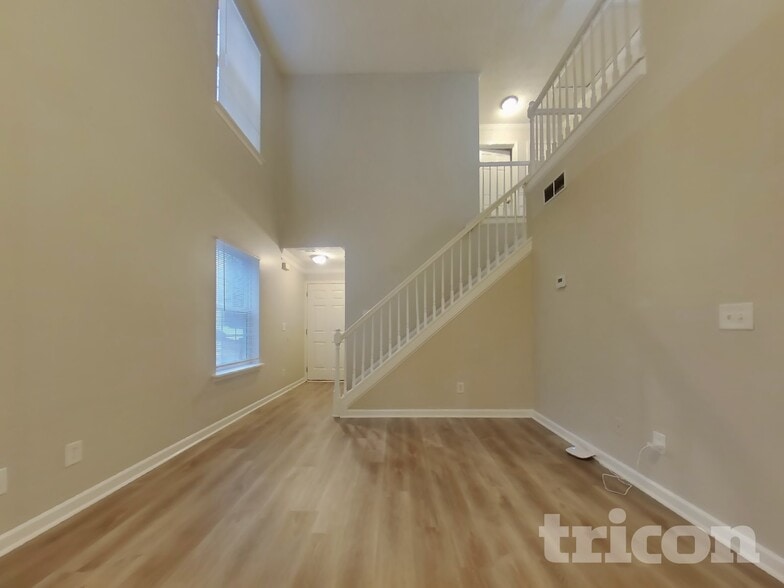 Building Photo - 129 Ilex Dr