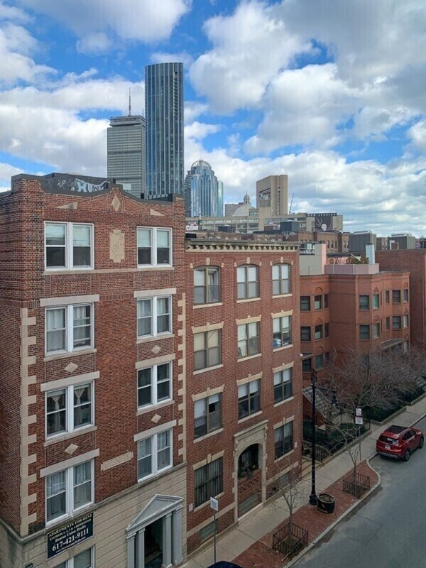 Building Photo - 50 Symphony Rd