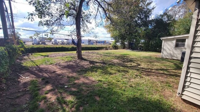 Building Photo - 1105 Norris Dr