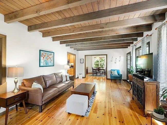 Building Photo - Craftsman Retreat in Camino – Updated 4BR Home on Quiet Lot!