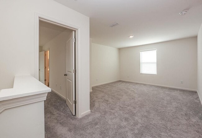 Building Photo - 78 Elmarry Ln