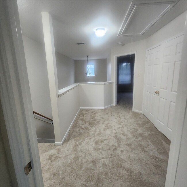 Building Photo - 21755 Debray Dr