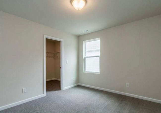 Building Photo - 2230 Gregor Overlook Ln