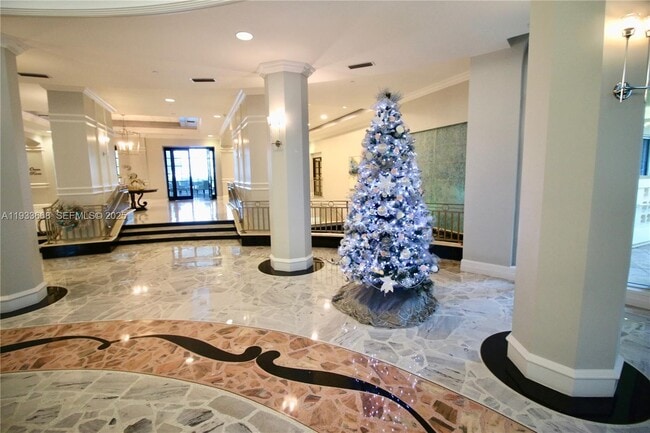 Building Photo - 2501 S Ocean Dr